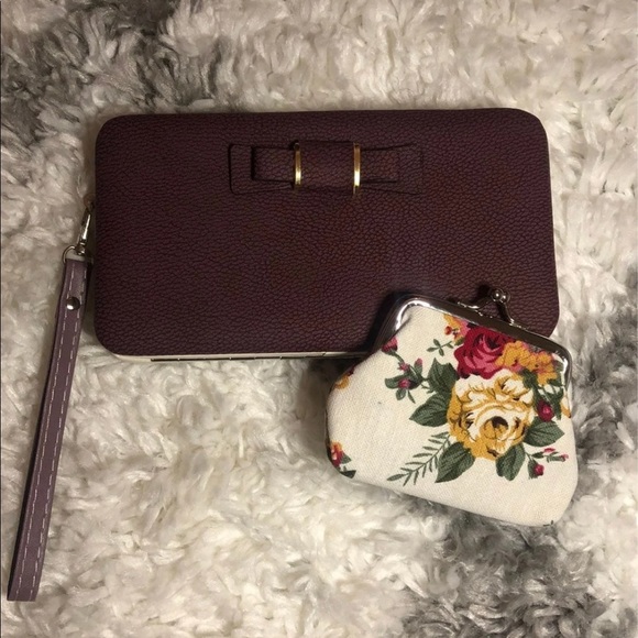 Fashion wallet with coin purse - Picture 2 of 11